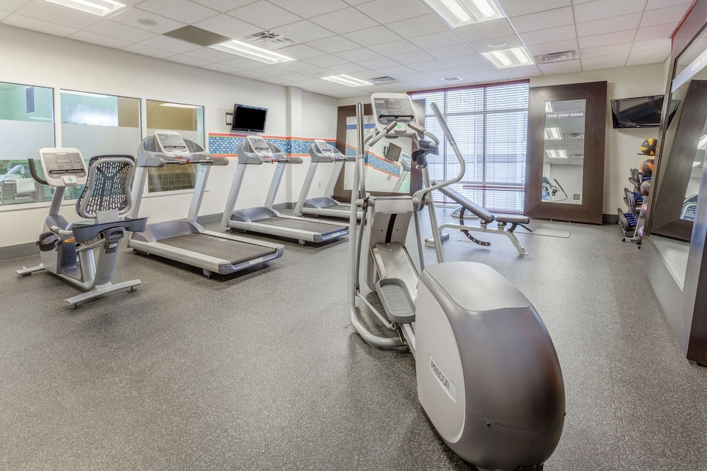 Hampton Inn Baltimore Owings Mills - photo 18