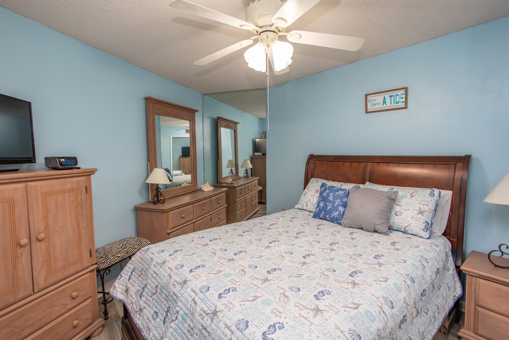 Royal Garden Resort 602 2 Bedroom Condo by RedAwning - photo 2