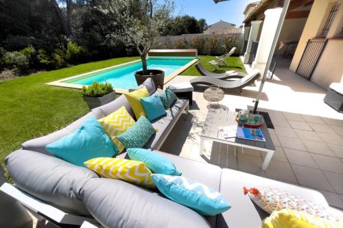 Ma Villa En Provence — 4-Star Luxury Hotel in Mallemort, France