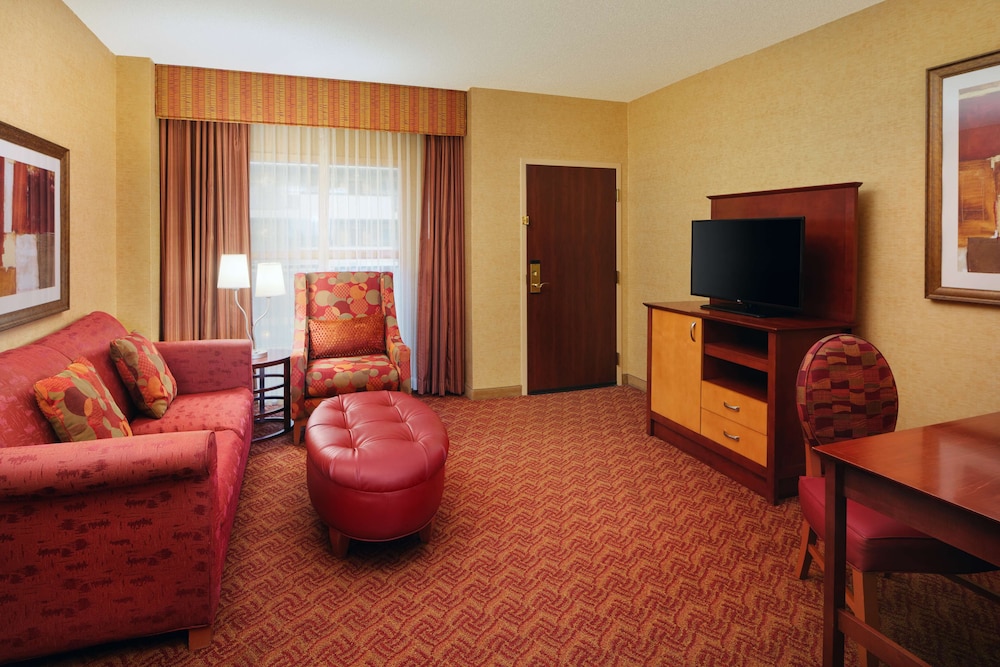 Embassy Suites by Hilton Charlotte Concord Golf Resort & Spa - photo 37