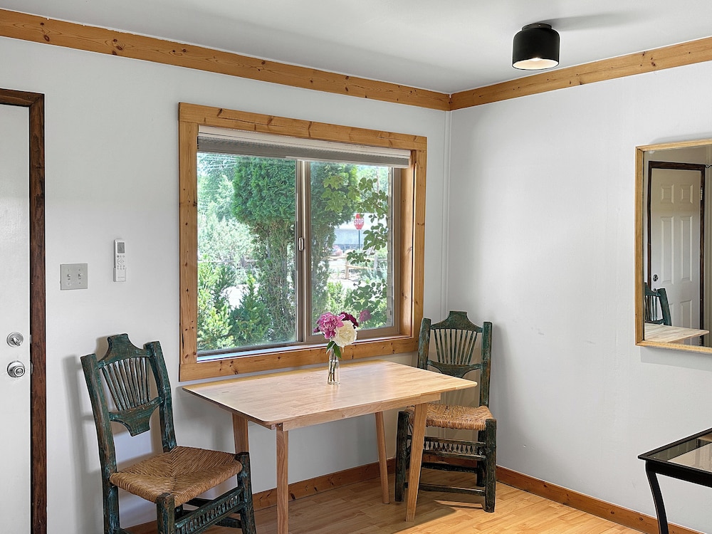 Rocky Mountain Inn - photo 5