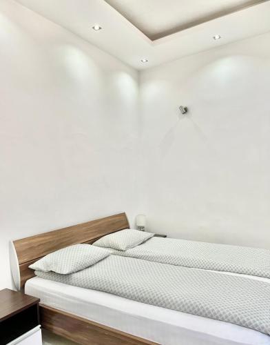 Smart Guesthouse — 4-Star Luxury Hotel in Oradea, Romania