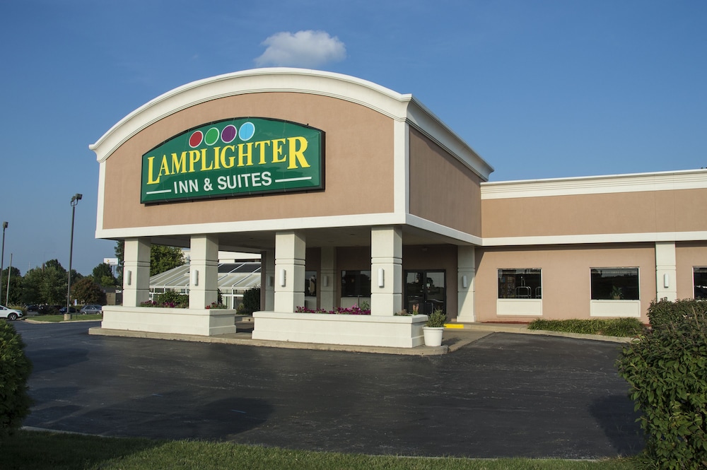 Lamplighter Inn & Suites North - photo 41