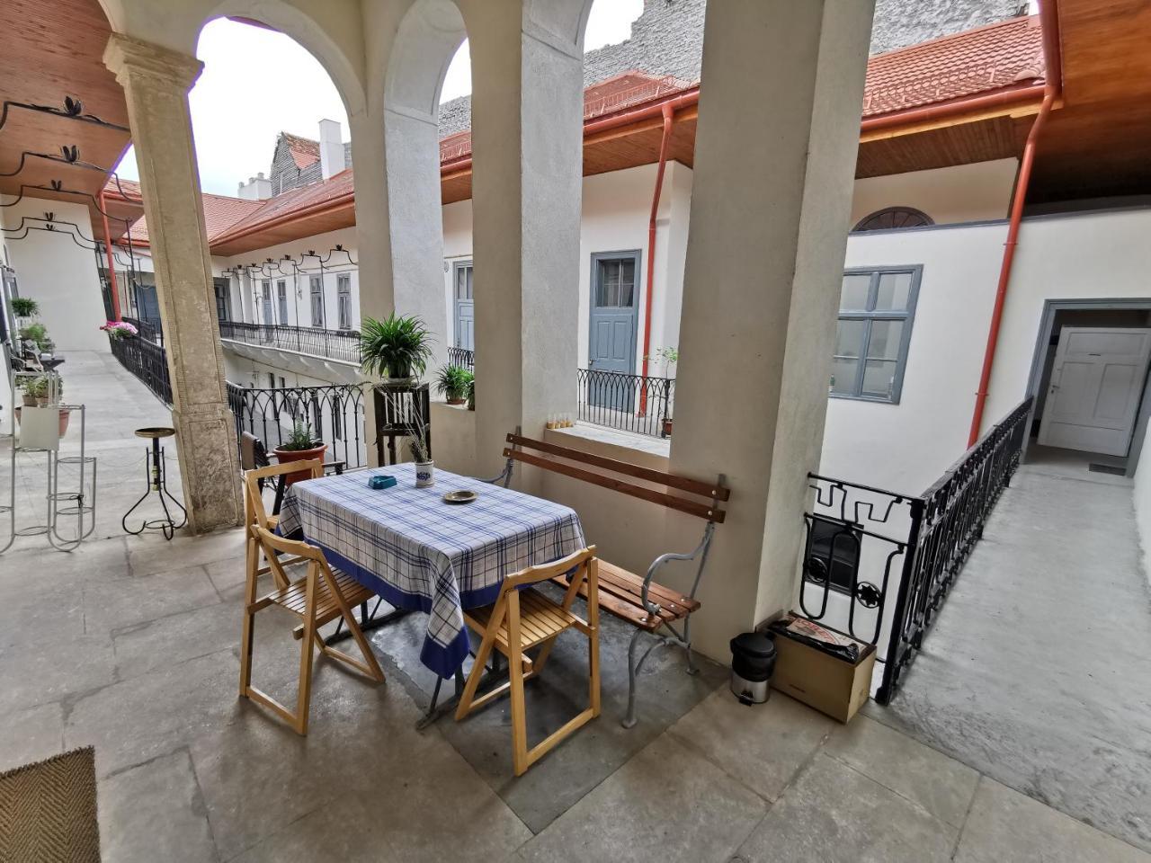 Apor Apartments — 4-Star Luxury Hotel in Cluj-Napoca, Romania