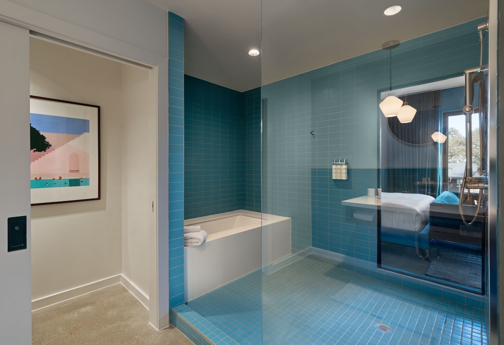 The Ruby Hotel - photo 18