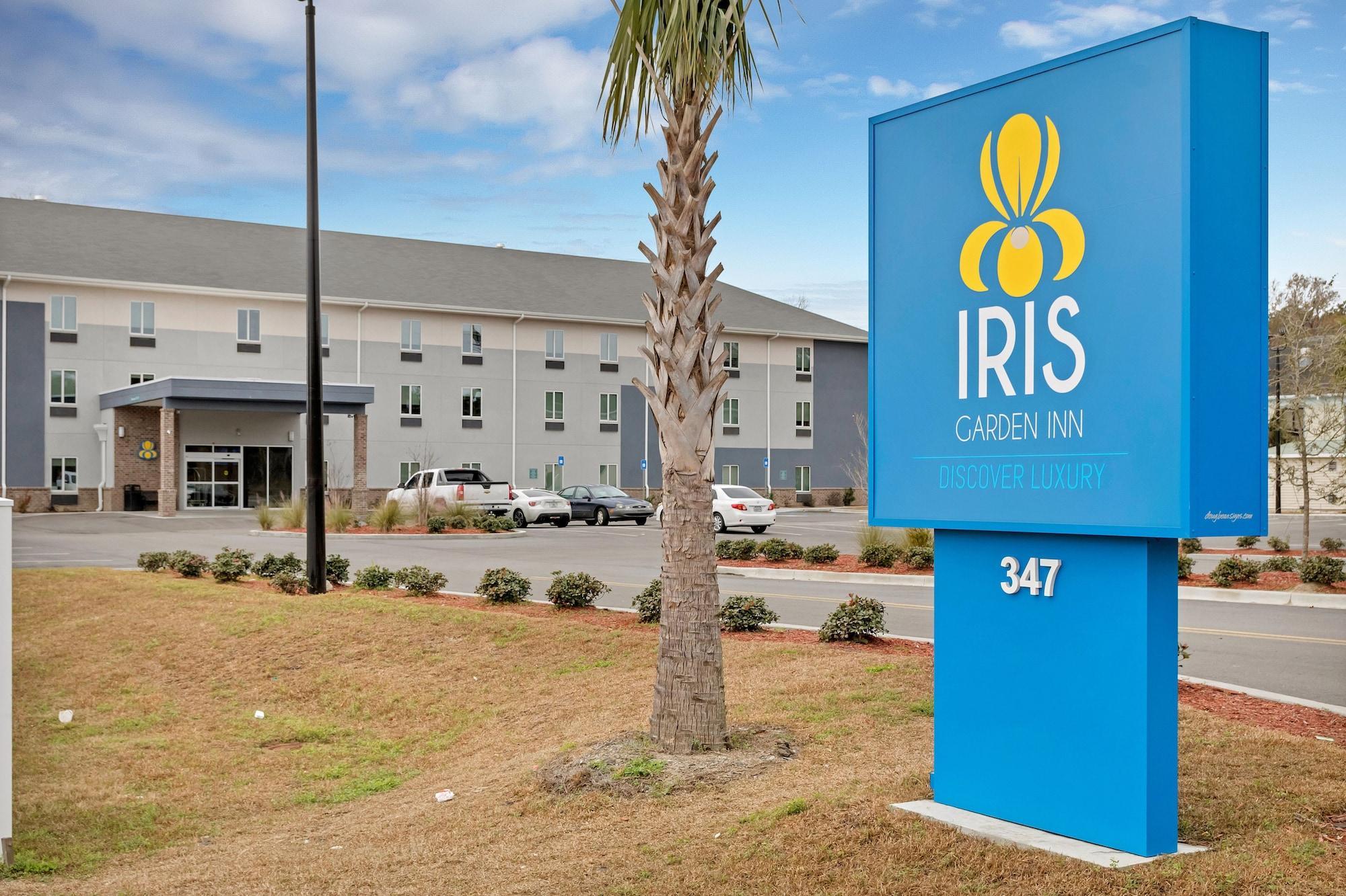Iris Garden Inn - photo 2