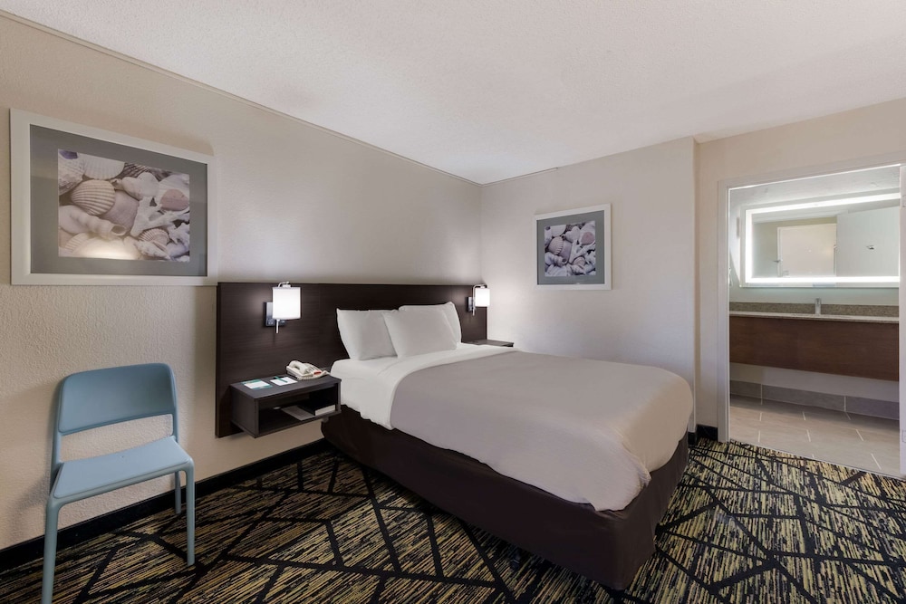 Quality Inn Orange Park Jacksonville - photo 8
