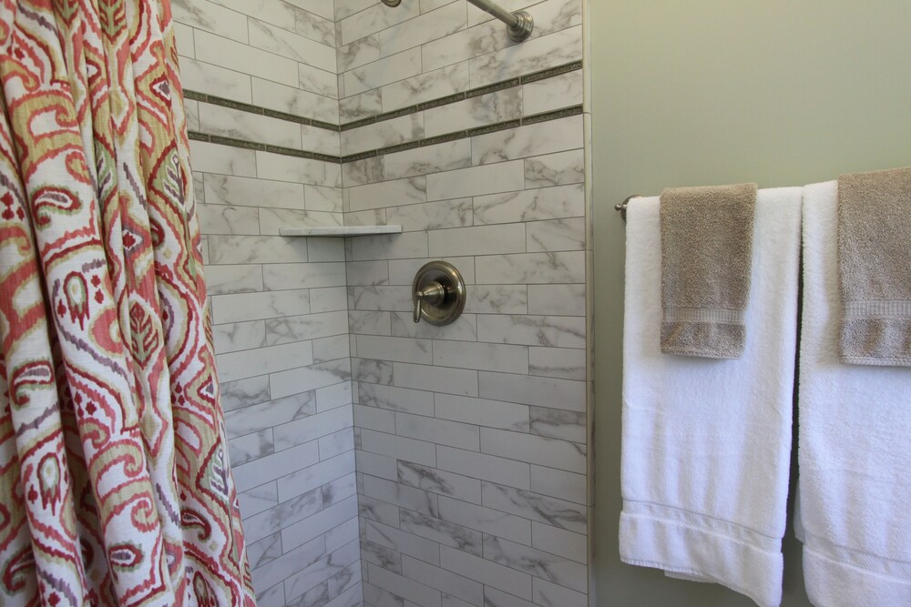 Kelley & Young Wine Garden Inn - photo 32