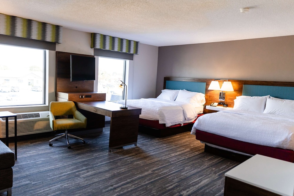 Hampton Inn & Suites Scottsbluff Conference Center - photo 5