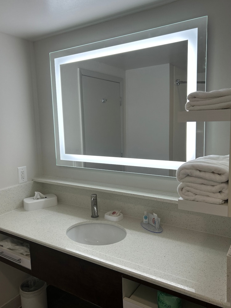 Comfort Inn Darien North Brunswick - photo 34