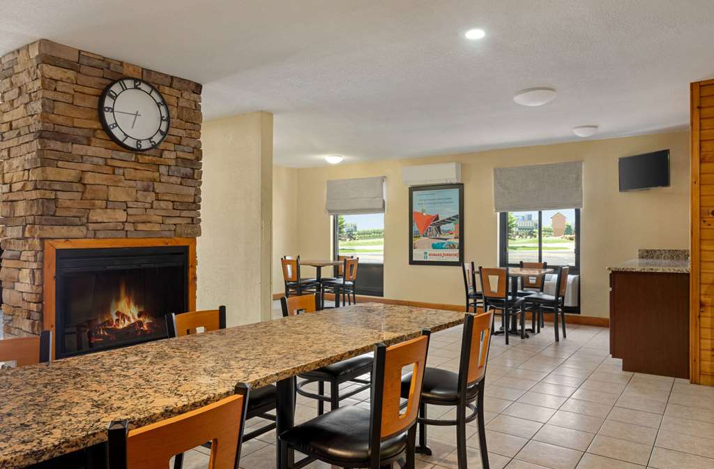Howard Johnson by Wyndham Pigeon Forge - photo 46
