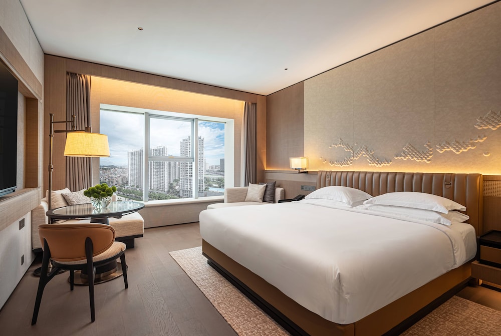 Lung Chuen International Hotel — 4-Star Luxury Hotel in Dongguan, People's Republic of China