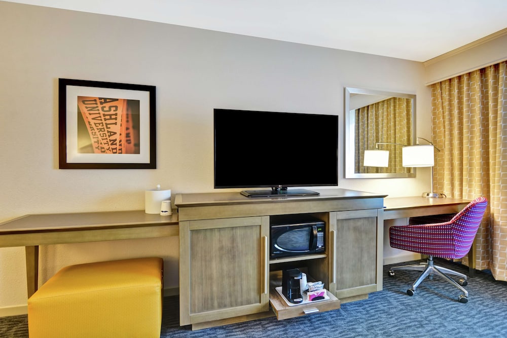 Hampton Inn & Suites Ashland - photo 22