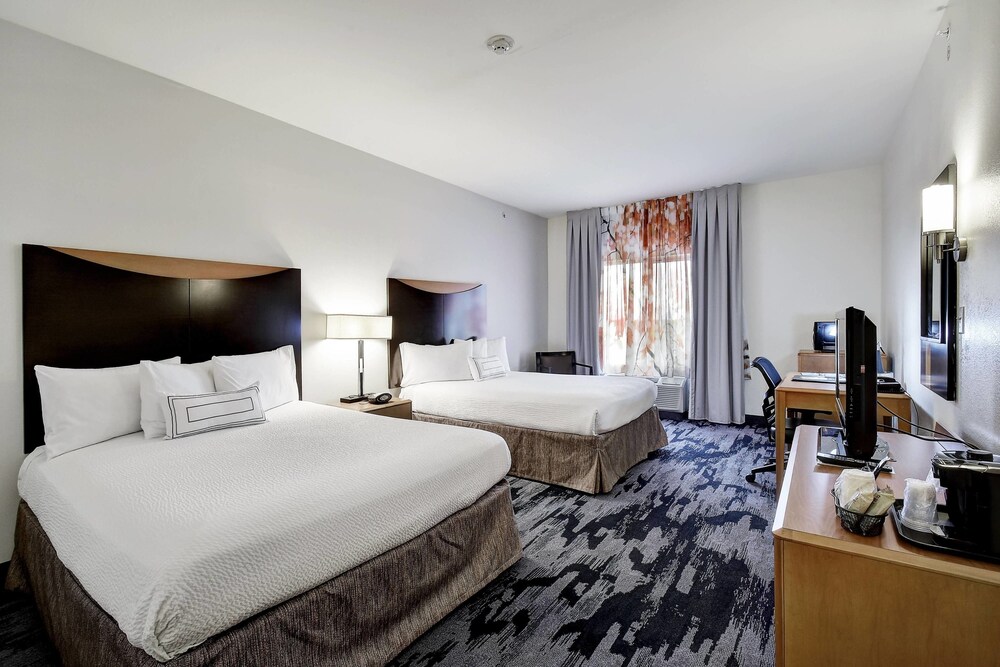 Fairfield Inn & Suites Marriott San Antonio Boerne - photo 9