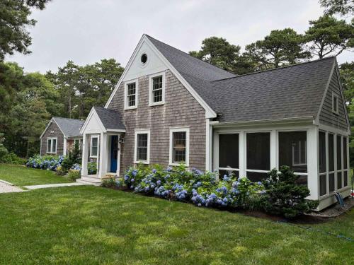 Walk To Water Gorgeous Outdoor Space — Eastham