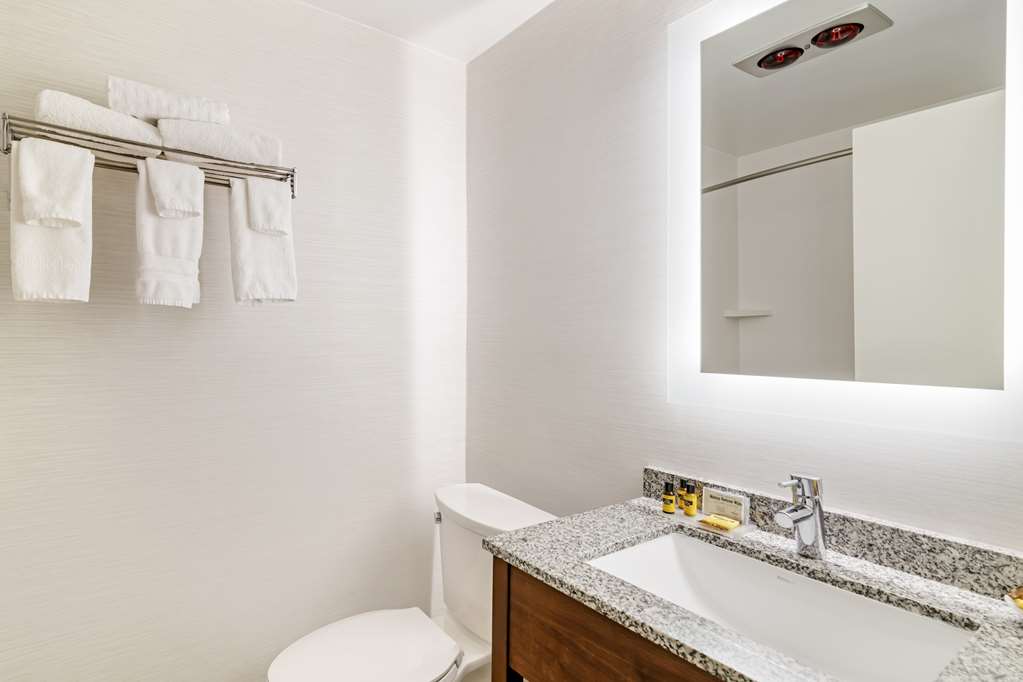 Best Western Springfield Hotel - photo 32