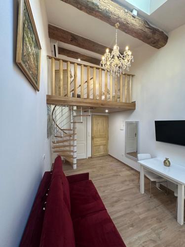Studio Familial a Mezzanine Presbytere Dans L’eglise in Narbonne, France