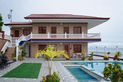 Reddoorz Plus at Billy’s Resort Oslob in Oslob, Philippines