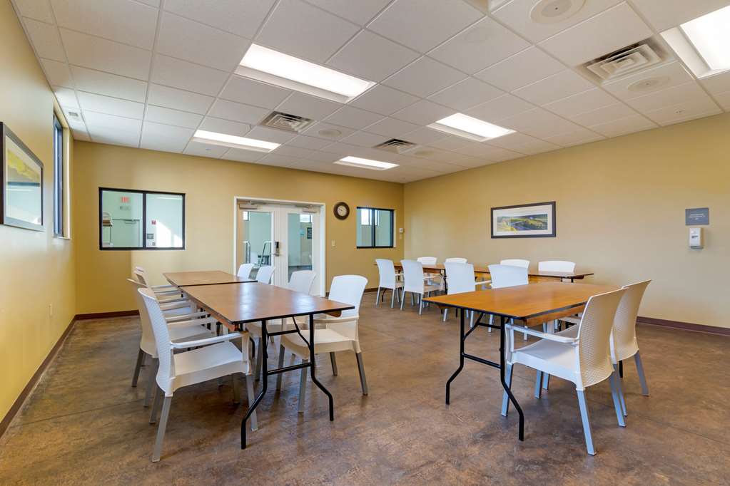 Comfort Inn & Suites Mandan Bismarck - photo 32