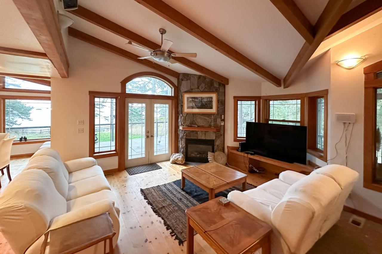 Horizon's End — hotel near Friday Harbor Airport