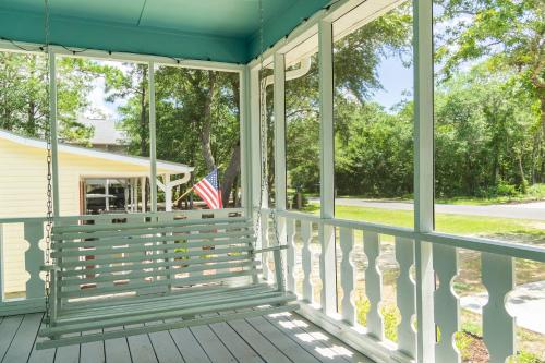 Nanas Nest by Oak Island Accommodations - photo 21