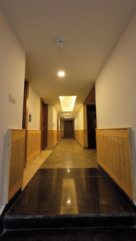 Mountain Majesty in Manali, India