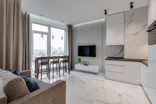 Luxurious Apartment with panoramic view in the historic center — 4-Star Luxury Hotel in Kyiv, Ukraine