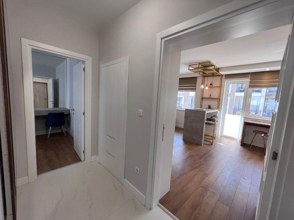 Apartment Riva — 4-Star Luxury Hotel in Tivat, Montenegro