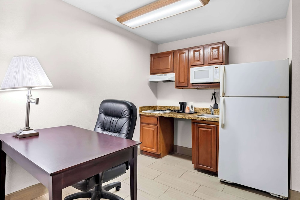 MainStay Suites Addison Dallas - photo 25
