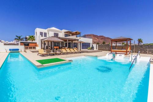 Villa Buddha — 4-Star Luxury Hotel in Playa Blanca, Spain