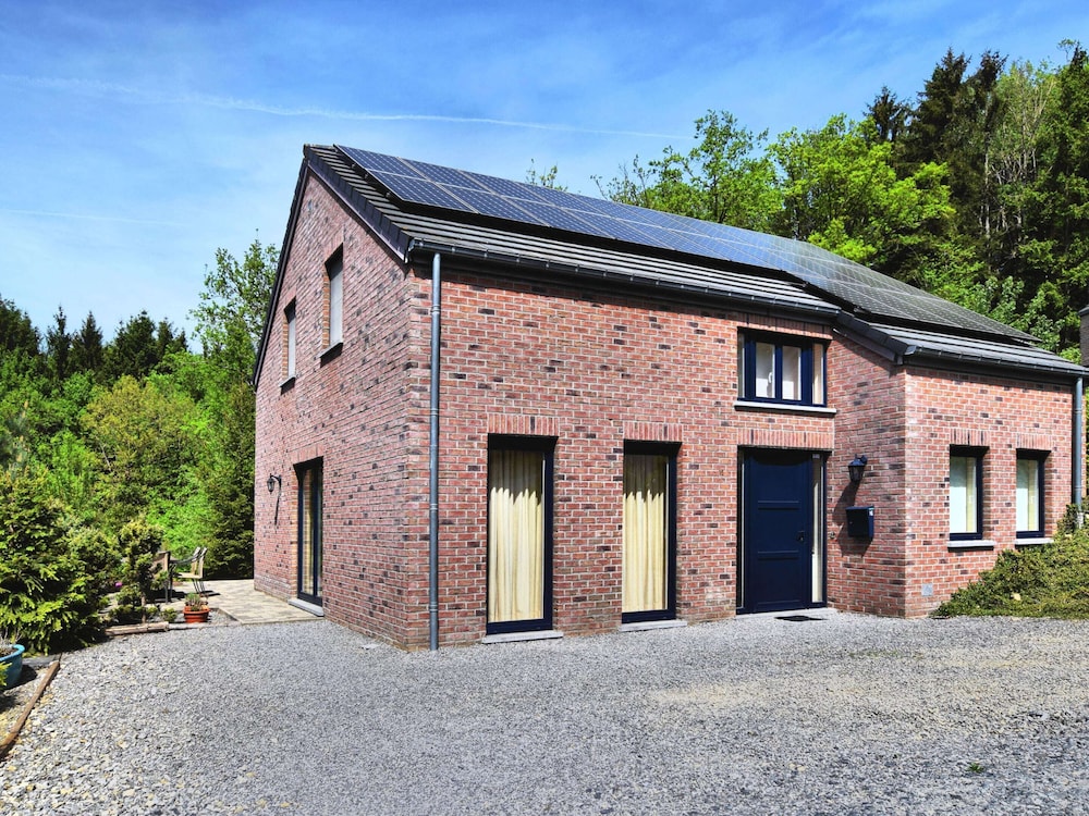Chic Holiday Home in Durbuy With Sauna — 4-Star Luxury Hotel in Durbuy, Belgium