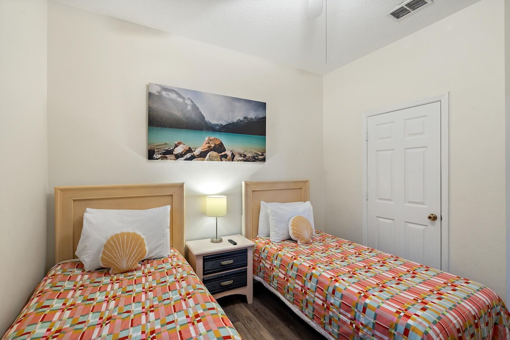 8104 fan Palm way - photo 2