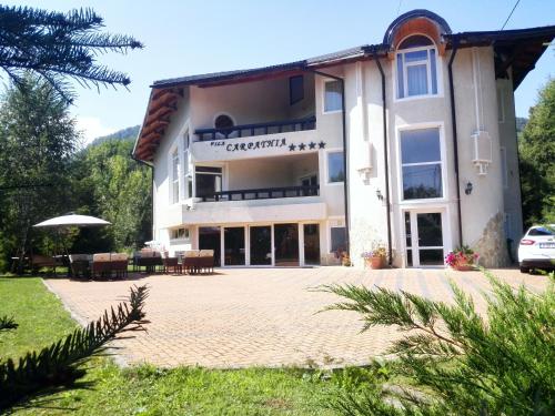 Vila Carpathia — 4-Star Luxury Hotel in Bran, Romania