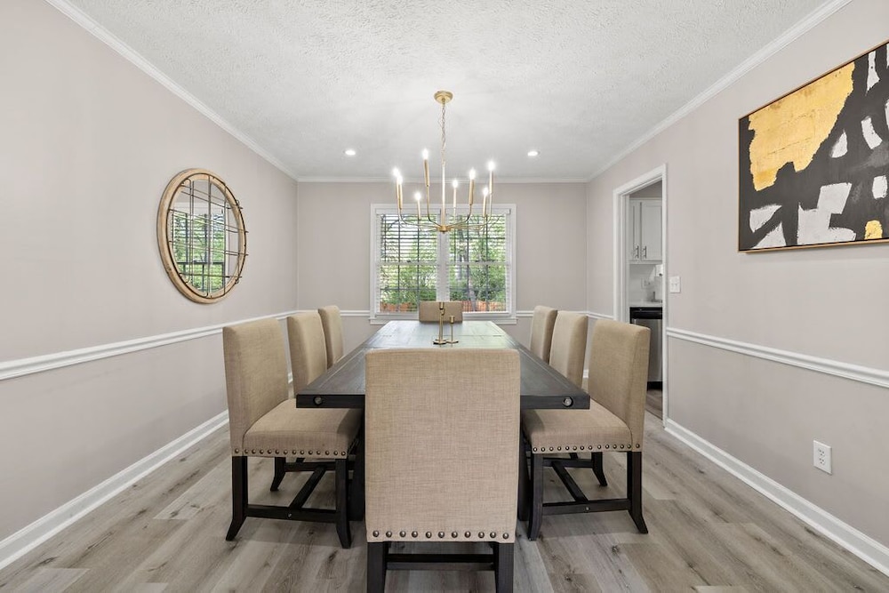Beautiful Newly Renovated Home in Indian Hills — 4-Star Luxury Hotel in Roswell, United States