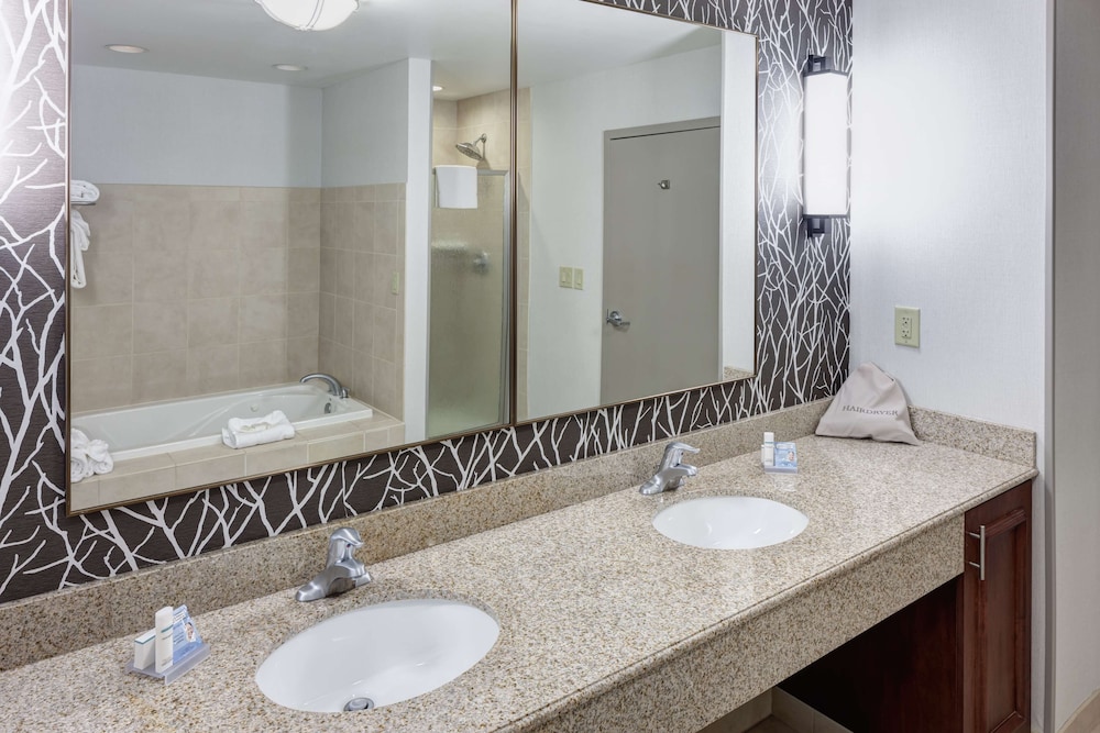 Hilton Garden Inn Nashville Vanderbilt - photo 38