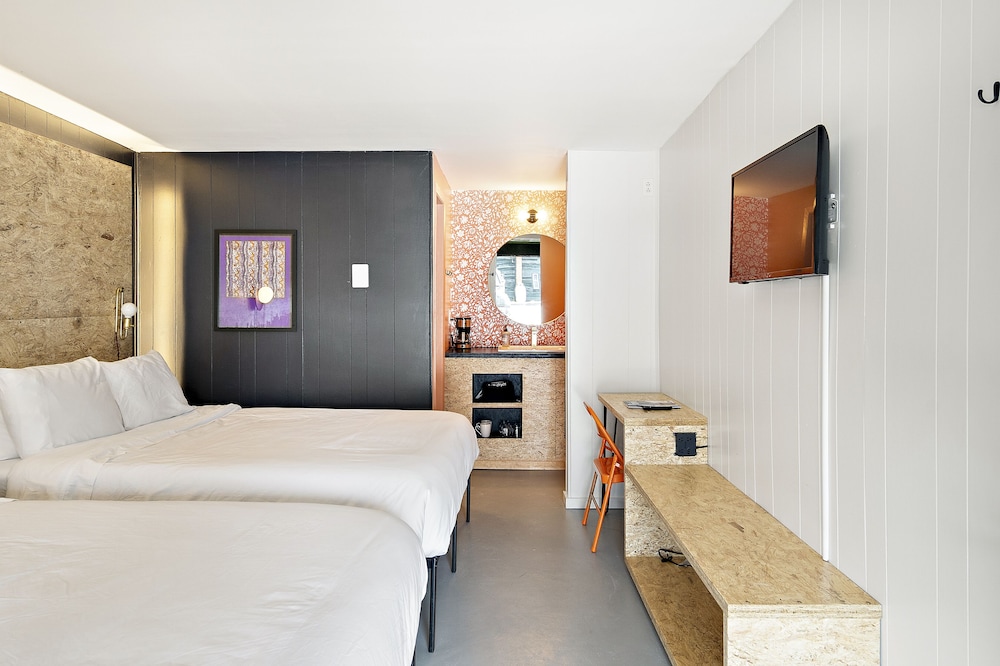The Brooks Motel - photo 8