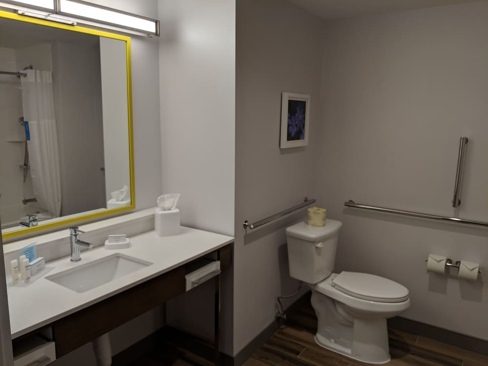 Hampton Inn & Suites Rocky Hill Hartford South - photo 6