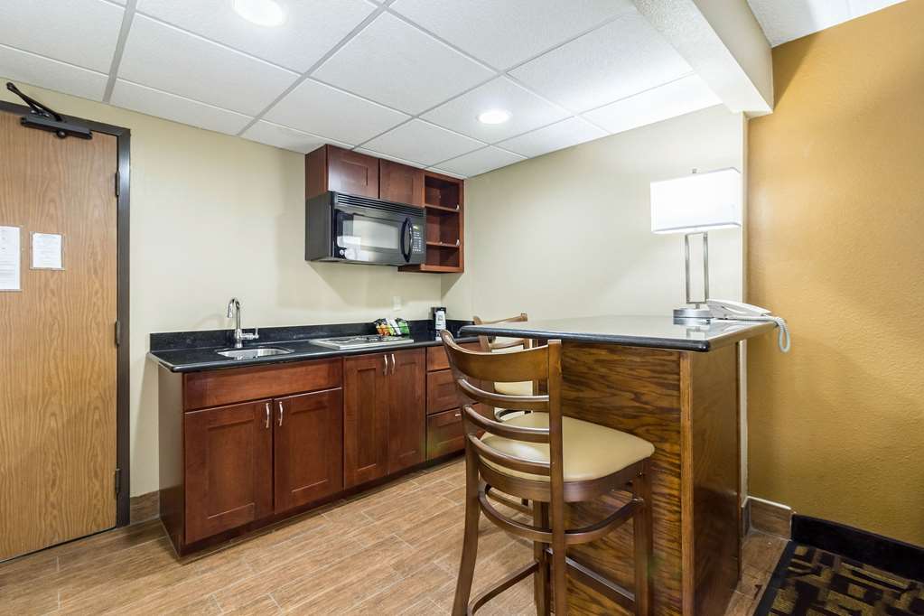 Quality Inn & Suites Arden Hills Saint Paul North - photo 23