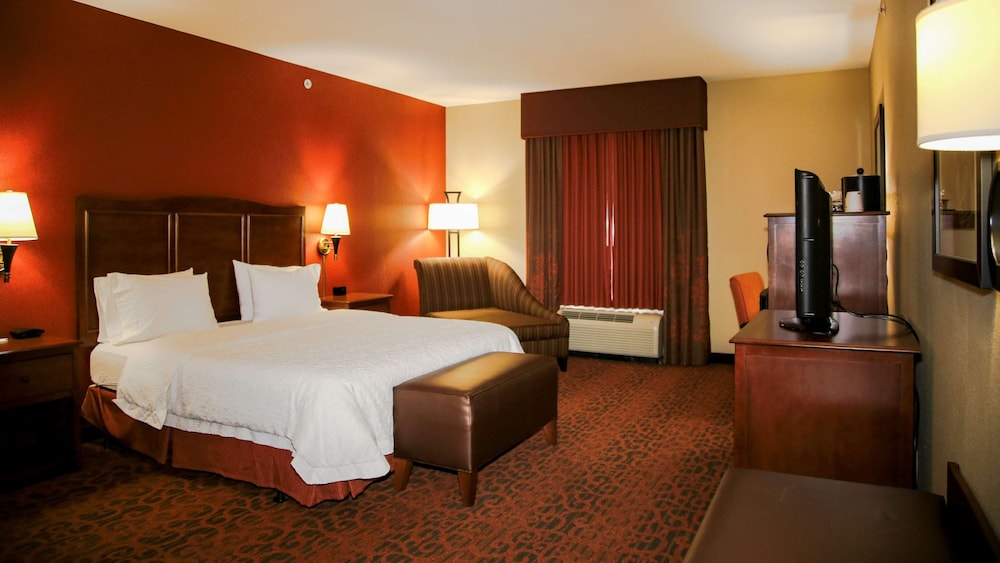 Hampton Inn Matamoras Milford - photo 8