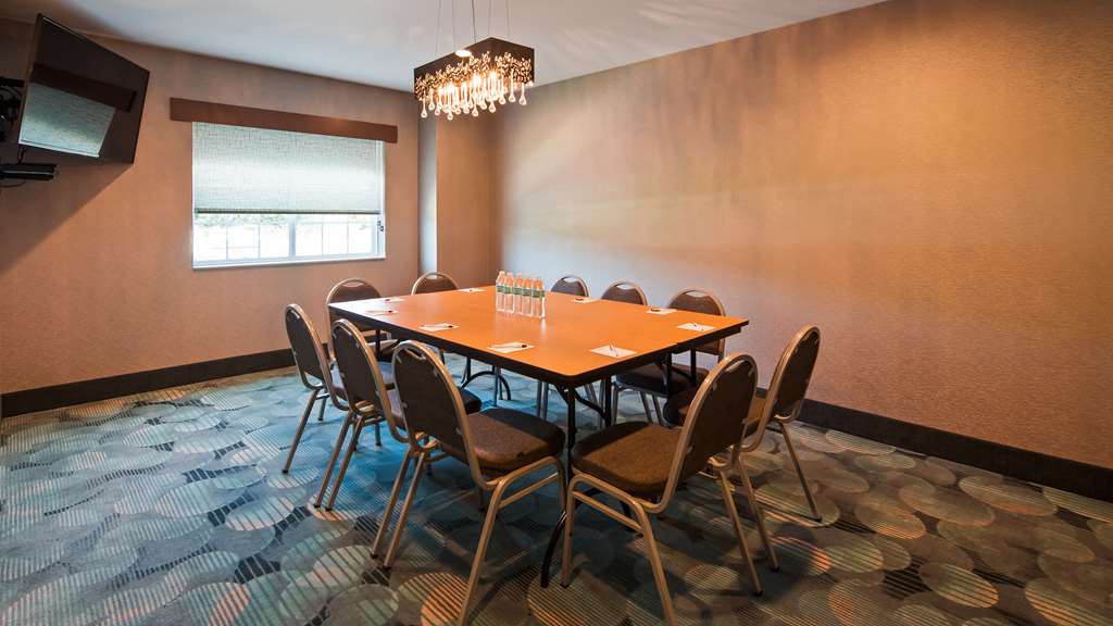 Best Western Plus Harrisburg Mechanicsburg - photo 9