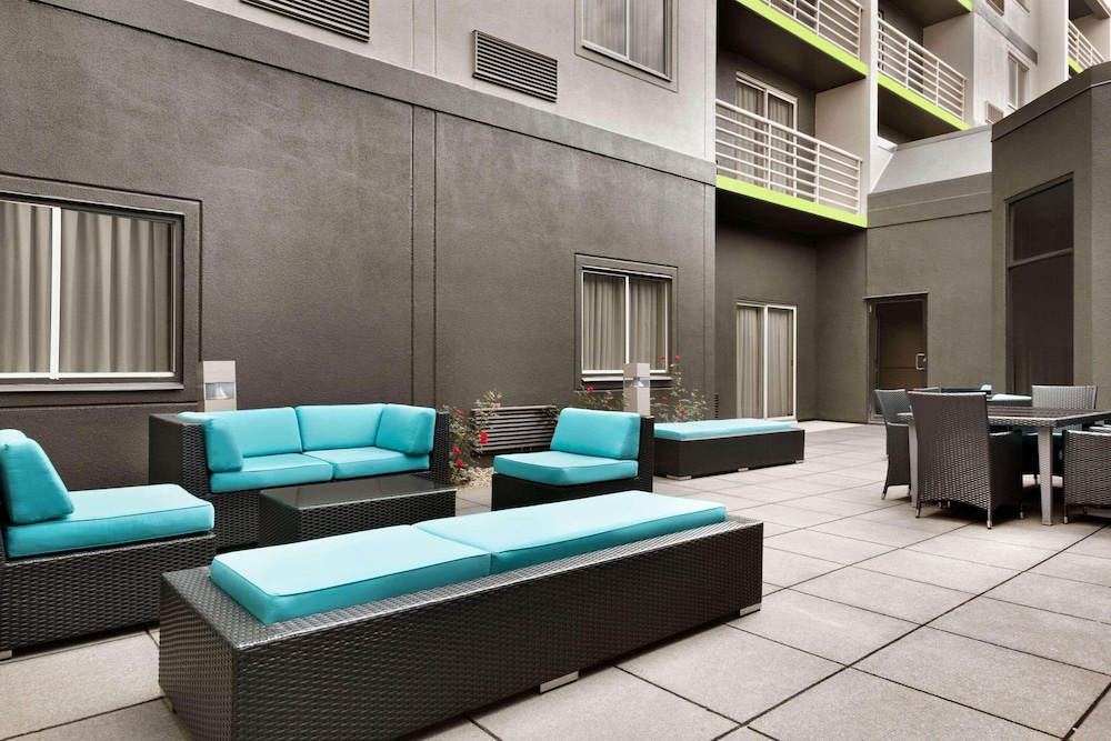 Radisson Hotel Akron Fairlawn - photo 27
