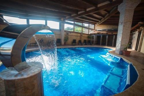 Hostal Rural And Spa Las Vistas 4945371 — Pastrana