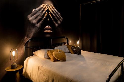Lwhouse - carbon neutral hotel in Unknown City