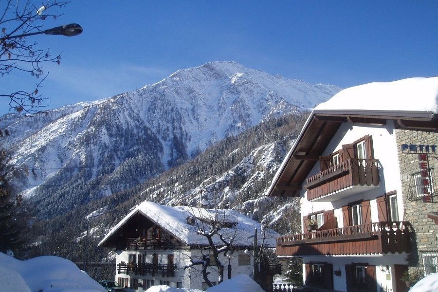 Petit Meublé - last minute hotel in Courmayeur
