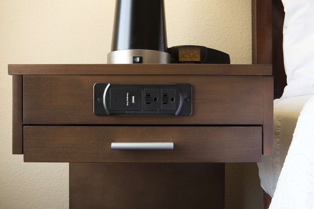 Hampton Inn Forrest City - photo 12