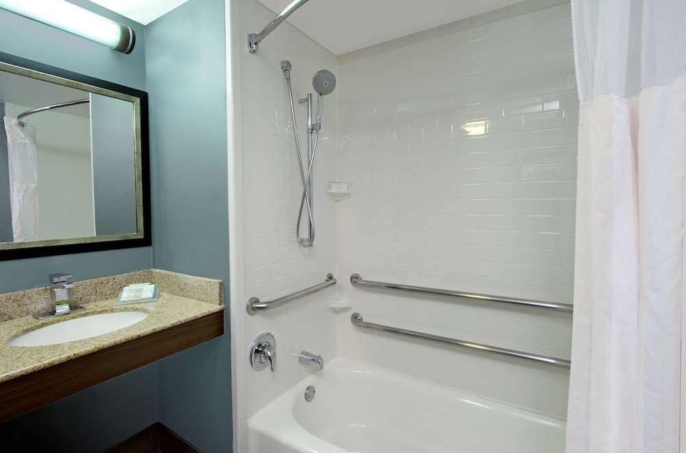 Hilton Garden Inn Austin NW Arboretum - photo 28