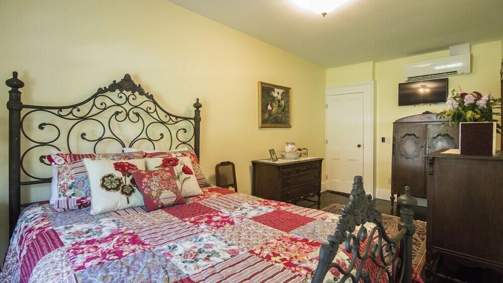 Brinckerhoff Inn - photo 5