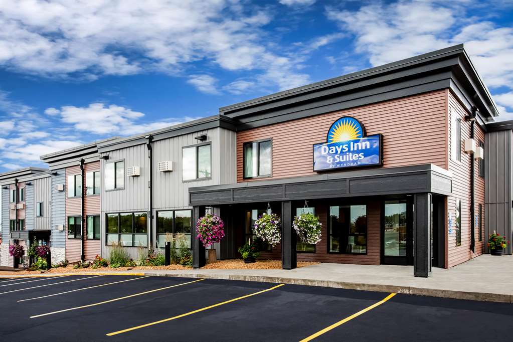 Days Inn & Suites by Wyndham Duluth by the Mall - featured photo