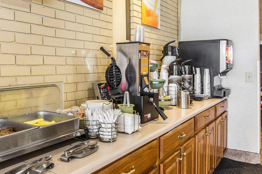 Quality Inn South - photo 11