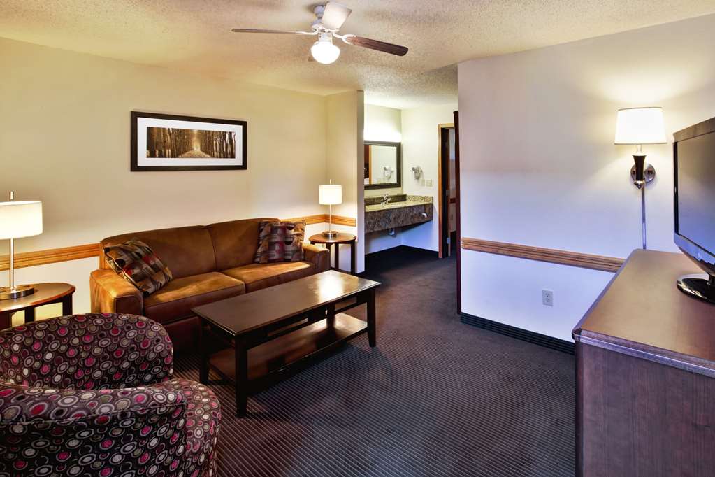 AmericInn by Wyndham Baudette - photo 43